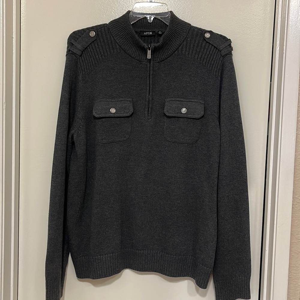 APT9. Men Sweater